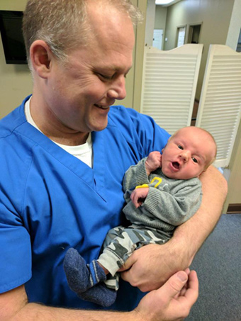 dr-swann-family-chattanooga-tn-chiropractor